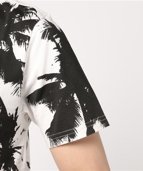 GOLDEN GOOSE（ゴールデングース）の「GOLDEN GOOSE DELUXE BRAND プリントTシャツ（Tシャツ/カットソー・メンズ・ライトホワイト・X-SMALL）」の5枚目の写真
