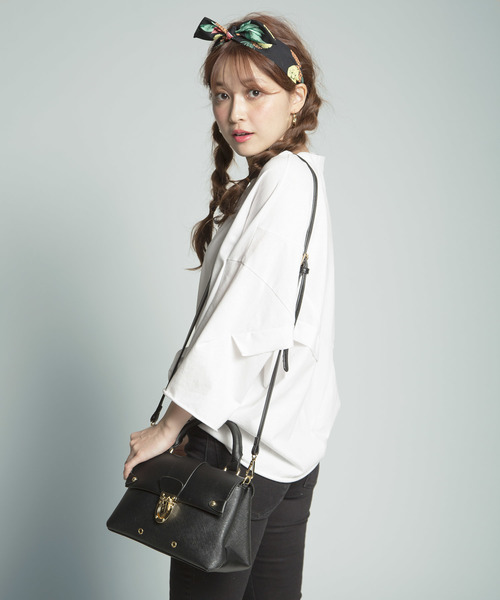 PLAIN CLOTHING（プレーンクロージング）の「ワンハンドルハンドバッグ/ショルダーバッグ【PLAIN CLOTHING】（ショルダーバッグ・レディース・ライトグレー/キャメル/アイボリー/ブラック・FREE）」の2枚目の写真