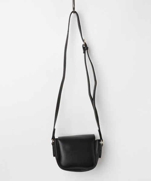 WEGO（ウィゴー）の「WEGO/ボンディングミニショルダーバッグ（ショルダーバッグ・レディース・キャメル/ブラック/レッド・FREE）」の4枚目の写真