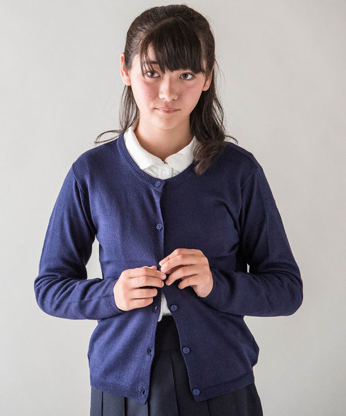 Catherine Cottage(キャサリンコテージ)の「ウォッシャブルニット ラウンドネックカーディガン(カーディガン/ボレロ・キッズ・ホワイト/ネイビー/グレー/サックスブルー/ピンク/イエロー/グリーン/ライラック・140/150/160/130/110/120)」の4枚目の写真