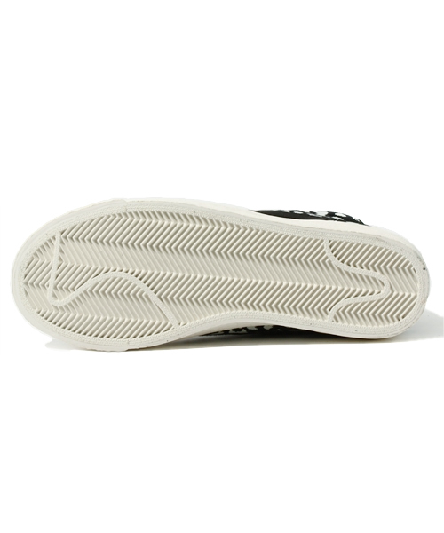 NIKE（ナイキ）の「ナイキ ブレーザー レオパード <NIKE WMNS BLAZER MID PRINT>（スニーカー・レディース・ブラック/オレンジ・23cm/23.5cm/24cm/24.5cm）」の4枚目の写真