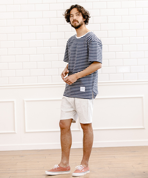 Jih Nunc（ジーヌンク）の「msw460-オーバーサイズミニ裏毛ボーダースウェット（スウェット・メンズ・グレー/ブルー/ネイビー/レッド・L/M/S）」の13枚目の写真