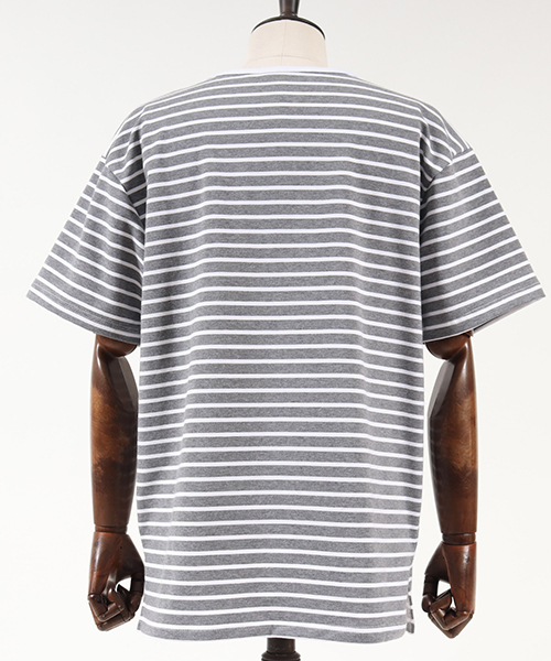 Jih Nunc（ジーヌンク）の「msw460-オーバーサイズミニ裏毛ボーダースウェット（スウェット・メンズ・グレー/ブルー/ネイビー/レッド・L/M/S）」の14枚目の写真