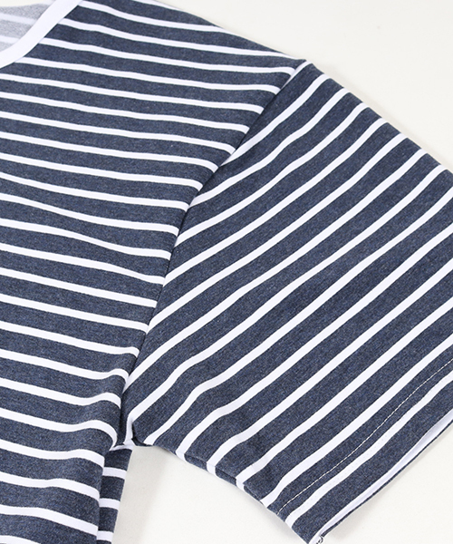 Jih Nunc（ジーヌンク）の「msw460-オーバーサイズミニ裏毛ボーダースウェット（スウェット・メンズ・グレー/ブルー/ネイビー/レッド・L/M/S）」の7枚目の写真