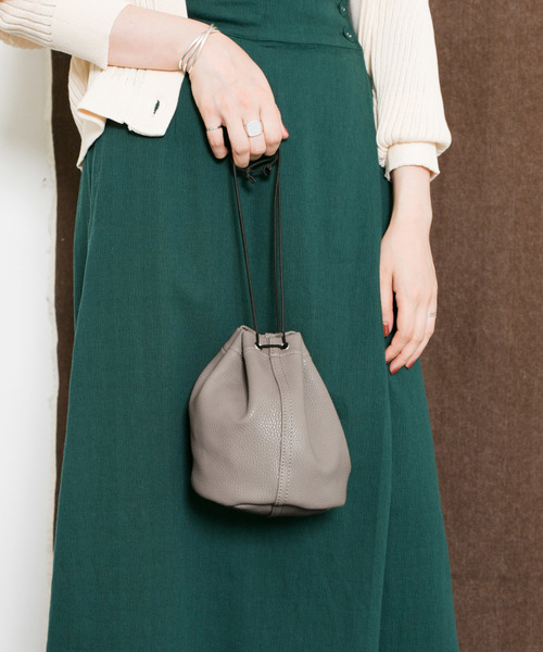 ITEMS URBANRESEARCH(アイテムズ アーバンリサーチ)の「PUキンチャクバッグ(ハンドバッグ・メンズ・キャメル/グレー/ブラック・ONE)」の6枚目の写真