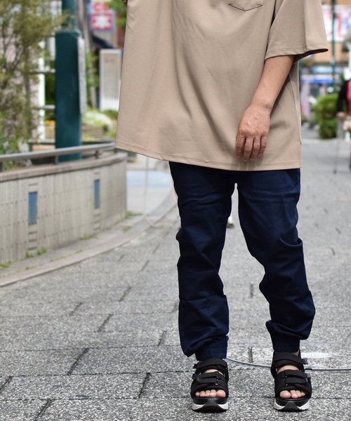 ARCHIVER（アーカイバ）の「【Ir】ストレッチツイル ジョガーパンツ（その他パンツ・メンズ・ホワイト/ブラック/ベージュ/ネイビー/レッド/オリーブ/ブルー・MEDIUM/LARGE/X-LARGE/SMALL）」の5枚目の写真