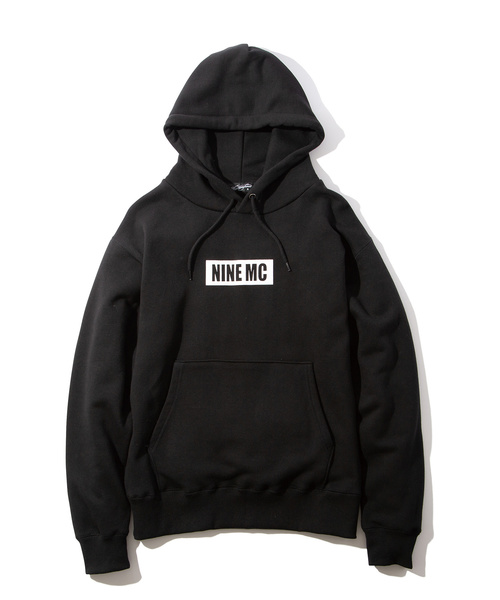 NineMicrophones(ナインマイクロフォンズ)の「PARKA-9MC BOX LOGO-(パーカー)」|ホワイト