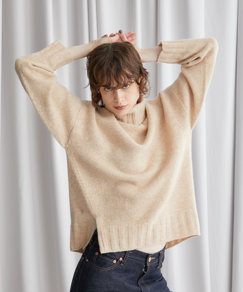 STUDIOUS（ステュディオス）の「【STUDIOUS】タートルスクエアヤーンニット（ニット/セーター・レディース・ブラック/ベージュ/オフホワイト/ブラウン/オレンジ/ブルー/ピンク/イエロー/サックスブルー・FREE）」の21枚目の写真