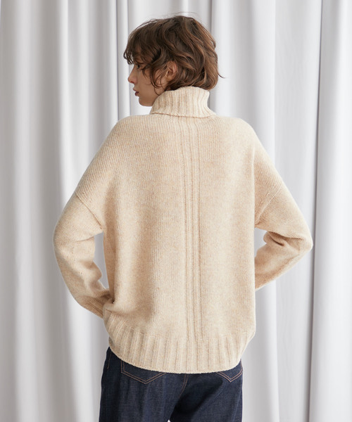 STUDIOUS（ステュディオス）の「【STUDIOUS】タートルスクエアヤーンニット（ニット/セーター・レディース・ブラック/ベージュ/オフホワイト/ブラウン/オレンジ/ブルー/ピンク/イエロー/サックスブルー・FREE）」の22枚目の写真