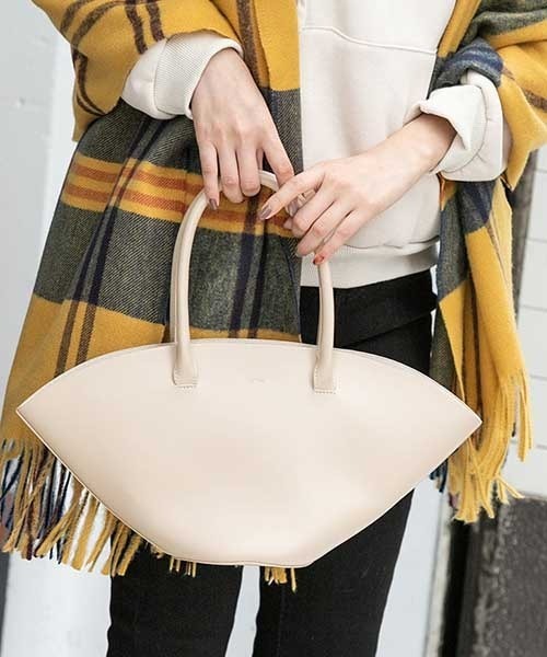 fifth（フィフス）の「巾着付きフェイクレザーハンドバッグ（ハンドバッグ・レディース・アイボリー/キャメル/ブラック・FREE）」の10枚目の写真