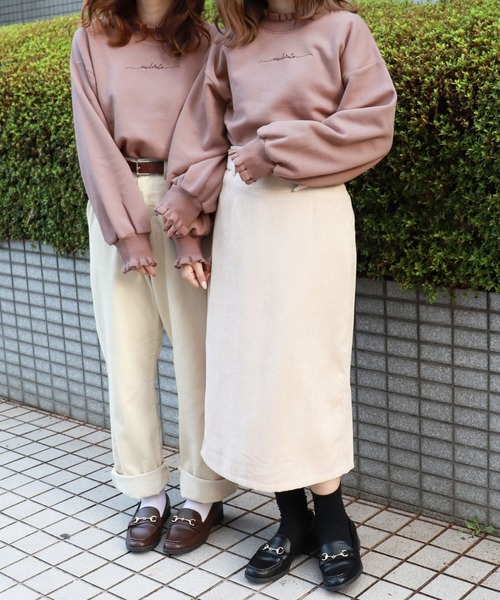 PairPair(ペアペア)の「裏起毛フリルネック刺繍プルオーバー(スウェット・レディース・ベージュ/モカ・FREE)」の10枚目の写真