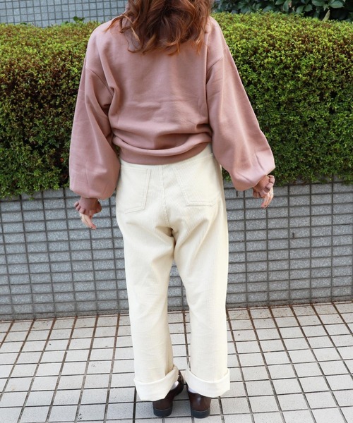 PairPair(ペアペア)の「裏起毛フリルネック刺繍プルオーバー(スウェット・レディース・ベージュ/モカ・FREE)」の5枚目の写真