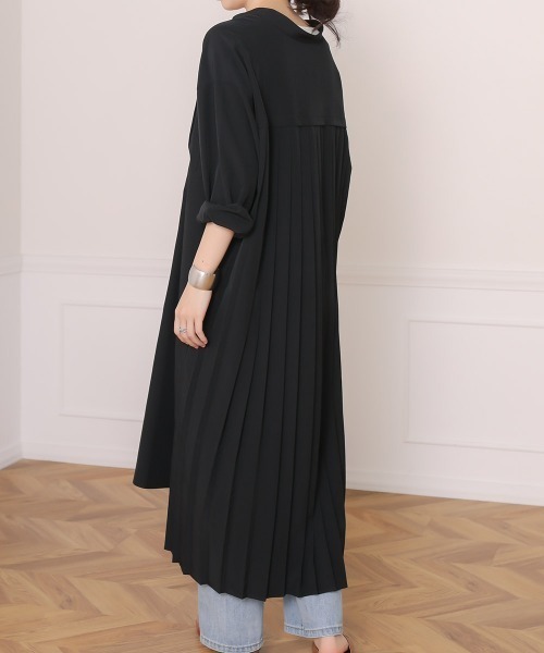 Bou Jeloud（ブージュルード）の「バックプリーツシャツワンピース（シャツワンピース・レディース・ブラック/グレー/カーキ・38）」の6枚目の写真