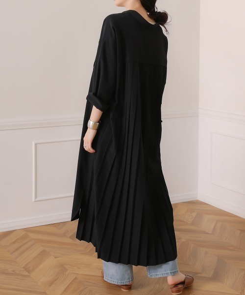 Bou Jeloud（ブージュルード）の「バックプリーツシャツワンピース（シャツワンピース・レディース・ブラック/グレー/カーキ・38）」の17枚目の写真