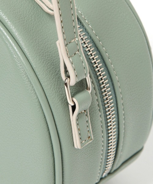 niko and...（ニコアンド）の「オリジナルオーバルタッセルショルダーバッグ（ショルダーバッグ・レディース・ブラック/グレー/ライトグリーン/アイボリー・0）」の13枚目の写真