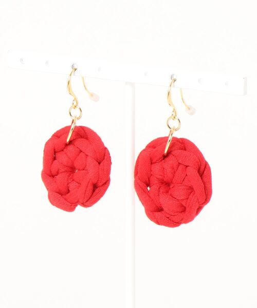 チチカカ（チチカカ）の「Ｔシャツヤーンフラワーピアス（ピアス（両耳用）・レディース・ベージュ/レッド/ブルー・FREE）」の11枚目の写真