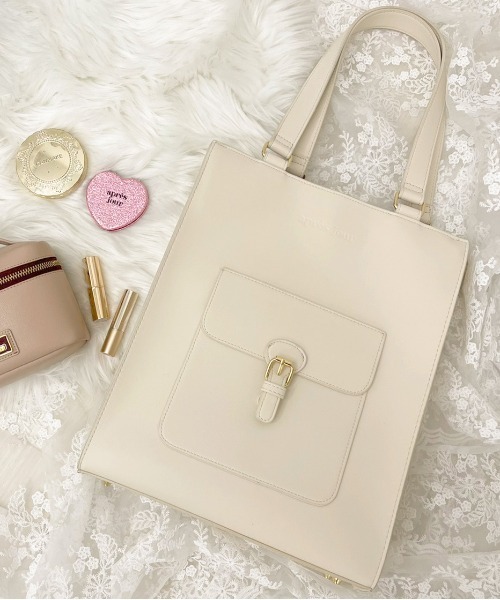 apres jour（アプレジュール）の「フェイクレザースクエアバッグ【ZOZOTOWN限定アイテム】【2AP】（トートバッグ・レディース・ブラック/ベージュ/アイボリー/ブラウン系その他・フリー）」の2枚目の写真