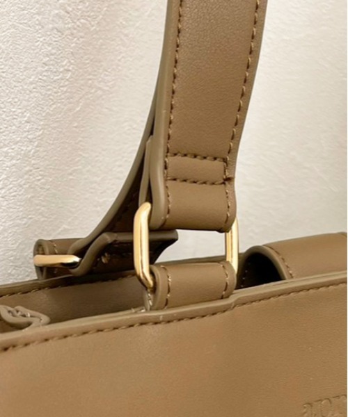 apres jour（アプレジュール）の「フェイクレザースクエアバッグ【ZOZOTOWN限定アイテム】【2AP】（トートバッグ・レディース・ブラック/ベージュ/アイボリー/ブラウン系その他・フリー）」の16枚目の写真