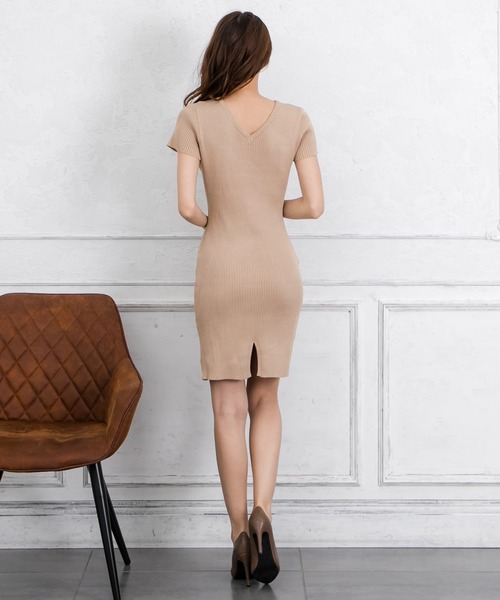 Julia Boutique（ジュリアブティック）の「丈が選べるベーシック半袖ニットタイトワンピース/21044（ワンピース・レディース・ベージュ系その他/ブラック系その他2/ベージュ系その他2/ブルー系その他2/ブルー系その他3/ブルー系その他4/パープル系その他2/ピンク系その他2/ブラック系その他/ブルー系その他/パープル系その他/ピンク系その他・14）」の22枚目の写真