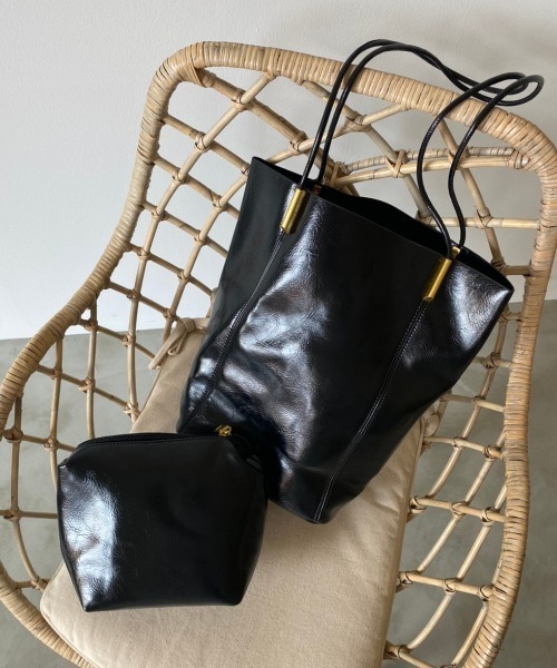 Aunt Marie's（アントマリーズ）の「【A4対応】フェイクレザーシンプルトート/AUNT MARIE'S（トートバッグ・レディース・ブラック/アイボリー・FREE）」の13枚目の写真