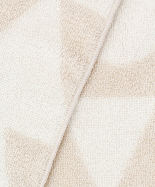 LAKOLE（ラコレ）の「今治産ハンドタオル[タイポグラフィー] / LAKOLE（ハンカチ/ハンドタオル・レディース・ホワイト/ブラック/グレー/ピンク/サンドグレー/ブルー・FREE）」の16枚目の写真