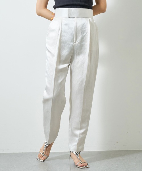 Whim Gazette（ウィムガゼット）の「サテンウエストマークタックパンツ（その他パンツ・レディース・ホワイト系その他/ベージュ・36/38）」の4枚目の写真