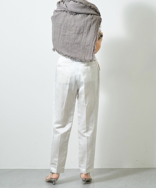 Whim Gazette（ウィムガゼット）の「サテンウエストマークタックパンツ（その他パンツ・レディース・ホワイト系その他/ベージュ・36/38）」の10枚目の写真