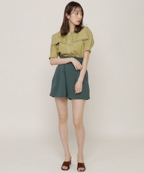 REDYAZEL（レディアゼル）の「アシメタックデザインショートパンツ（その他パンツ・レディース・ベージュ/ネイビー/グリーン・SMALL/MEDIUM）」の17枚目の写真