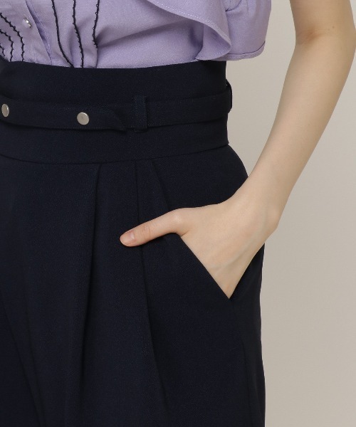 REDYAZEL（レディアゼル）の「アシメタックデザインショートパンツ（その他パンツ・レディース・ベージュ/ネイビー/グリーン・SMALL/MEDIUM）」の12枚目の写真