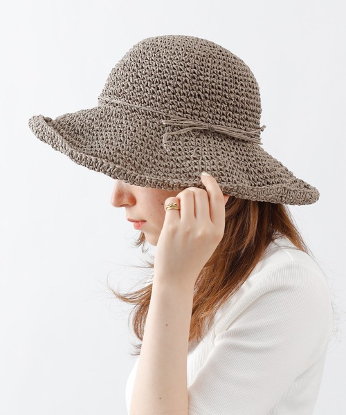 COLONY 2139（コロニートゥーワンスリーナイン）の「手編みつば広ペーパーハット（ハット・レディース・ベージュ/ブラウン/ネイビー/ライトベージュ・FREE）」の17枚目の写真