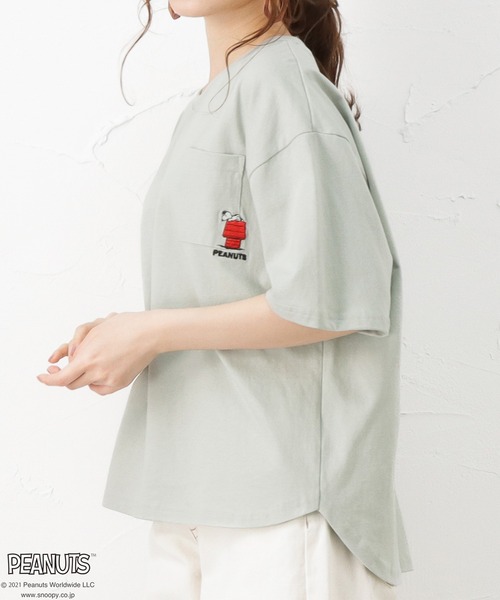 PEANUTS(ピーナッツ)の「ポケット付き ワイドTシャツ(Tシャツ/カットソー・レディース・ホワイト/ベージュ/ブラック/グリーン・フリー)」の4枚目の写真