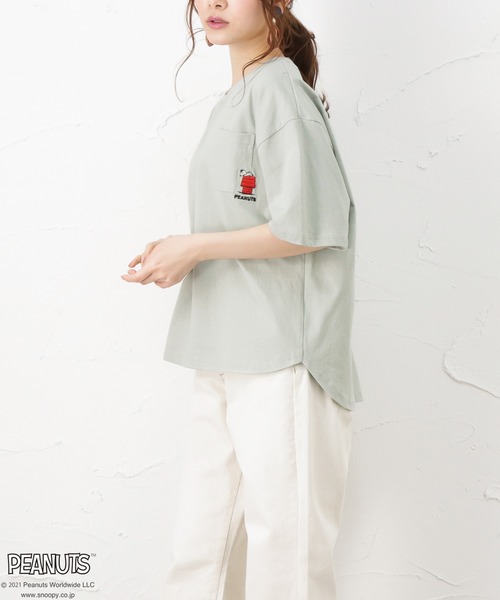 PEANUTS(ピーナッツ)の「ポケット付き ワイドTシャツ(Tシャツ/カットソー・レディース・ホワイト/ベージュ/ブラック/グリーン・フリー)」の8枚目の写真