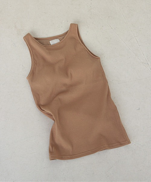 feepur（フェピュール）の「パッド付きアメリカンスリーブリブタンクトップ（タンクトップ・レディース・サックスブルー/ベージュ/ブラック/オフホワイト・MEDIUM）」の3枚目の写真