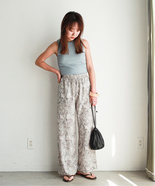 feepur（フェピュール）の「パッド付きアメリカンスリーブリブタンクトップ（タンクトップ・レディース・サックスブルー/ベージュ/ブラック/オフホワイト・MEDIUM）」の19枚目の写真