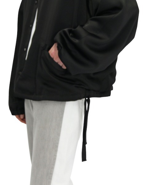 R.M GANG（アールエムギャングレベルモダニストギャング）の「R.M GANG COACH JACKET（ブルゾン・メンズ・ブラック・FREE）」の4枚目の写真