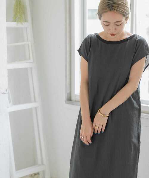 ITEMS URBANRESEARCH（アイテムズ アーバンリサーチ）の「パイピングガウン（その他アウター・レディース・スミクロ/ライトカーキ/ベージュ・FREE）」の18枚目の写真