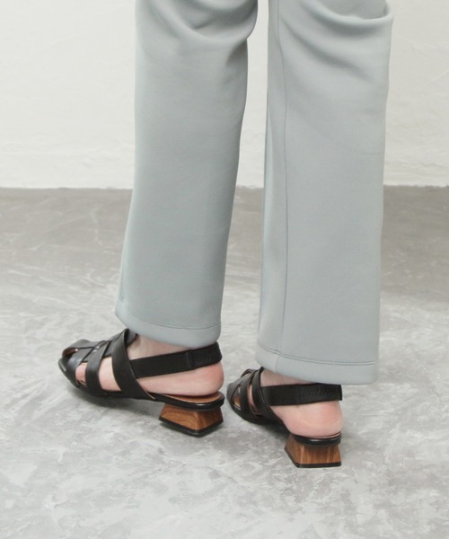 grandfleur（グランドフルール）の「グルカサンダル（サンダル・レディース・ブラック/ホワイト・S/M/LL/L）」の10枚目の写真