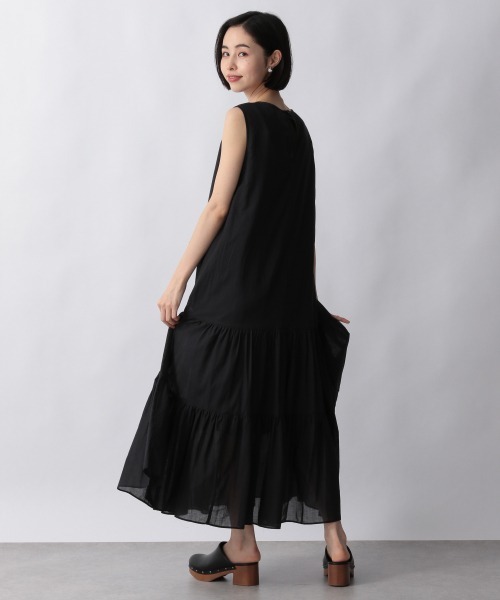 LOWRYS FARM（ローリーズファーム）の「ティアードボイルワンピースノースリーブ　957896（ワンピース・レディース・アイボリー/ブラック/カーキ/レッド・FREE）」の2枚目の写真