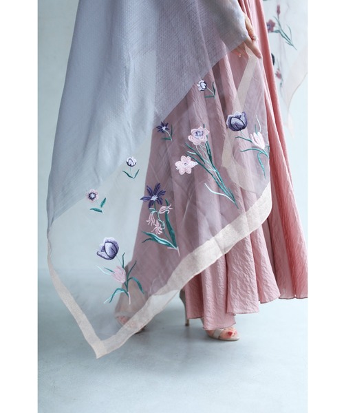 cawaii(カワイイ)の「淡く優美な花刺繍の柔らかストール(ストール/ショール・レディース・パープル・FREE)」の18枚目の写真