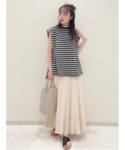 DRESKIP（ドレスキップ）の「◆ショルダータックTシャツ（Tシャツ/カットソー・レディース・カーキ/グレー系その他/ベージュ系その他6/ナチュラル・03/02）」の15枚目の写真