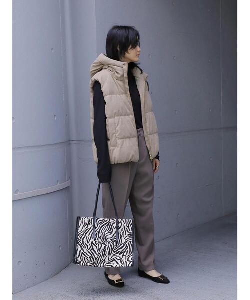 AMERICAN HOLIC（アメリカンホリック）の「ファイバー中綿ショートベスト（ダウンベスト・レディース・ベージュ・M/L）」の17枚目の写真