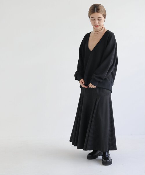 MJUKA.（ミューカ）の「深Vプルオーバー（Tシャツ/カットソー・レディース・ブラック/ベージュ・FREE）」の7枚目の写真