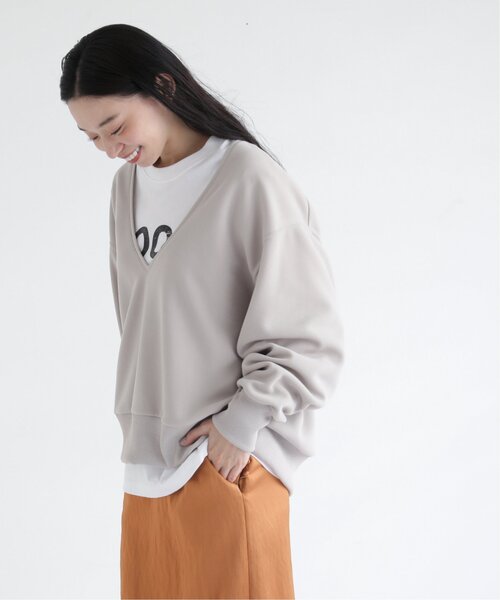 MJUKA.（ミューカ）の「深Vプルオーバー（Tシャツ/カットソー・レディース・ブラック/ベージュ・FREE）」の12枚目の写真