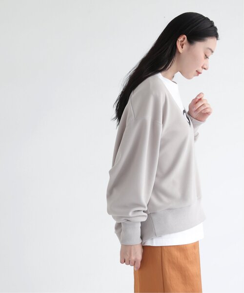 MJUKA.（ミューカ）の「深Vプルオーバー（Tシャツ/カットソー・レディース・ブラック/ベージュ・FREE）」の13枚目の写真