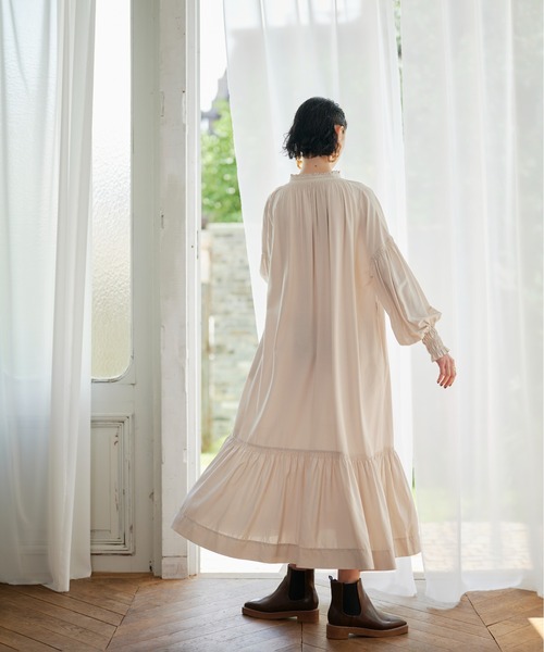 KOH.style（コースタイル）の「フリルカラーシャーリングワンピース（ワンピース・レディース・ブラック/ベージュ/グリーン・FREE）」の7枚目の写真