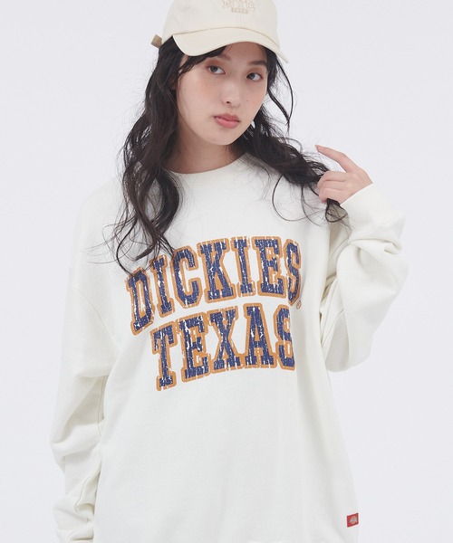 Dickies（ディッキーズ）の「Dickies/ディッキーズ コットン裏毛ロゴデザインプリントスウェット（スウェット・レディース・ブルー/ホワイト系その他4/ブラウン/ホワイト系その他2/ブラック/ラベンダー/オフホワイト/ホワイト系その他3・M/L）」の12枚目の写真