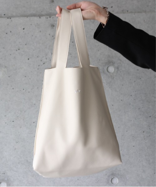 y/m by れぽすけ(イムバイレポスケ)の「フェイクレザートートBAG(トートバッグ・メンズ・ライトベージュ/ブラック・FREE)」の13枚目の写真