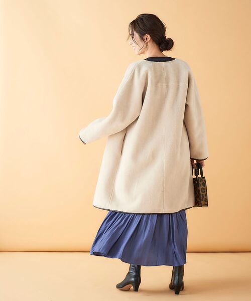 le.coeur blanc（ルクールブラン）の「リバーシブルフェイクムートンコート（ムートンコート・レディース・アイボリー/キャメル・38/36）」の17枚目の写真