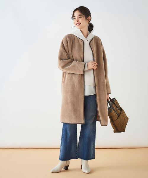 le.coeur blanc（ルクールブラン）の「リバーシブルフェイクムートンコート（ムートンコート・レディース・アイボリー/キャメル・38/36）」の12枚目の写真