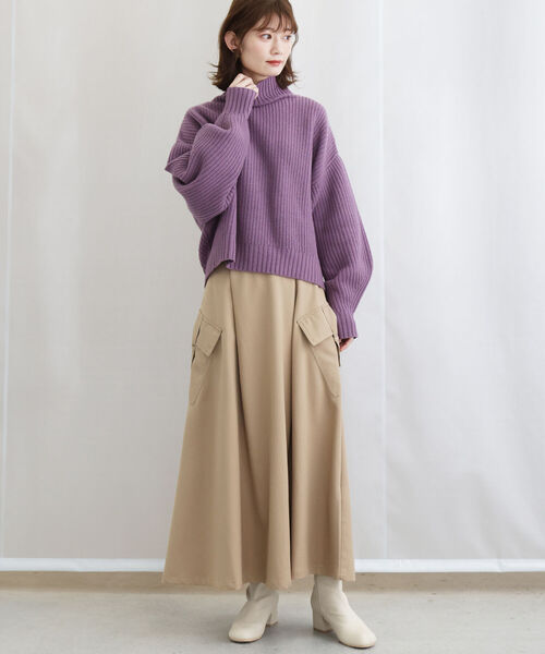 BEAMS HEART（ビームスハート）の「BEAMS HEART / アウトポケット フレアスカート（スカート・レディース・ベージュ/オリーブ/ネイビー・FREE）」の13枚目の写真